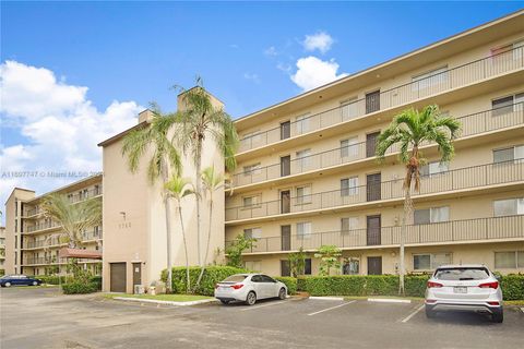 Condominium in Lauderhill FL 7760 NW 50th St #305.jpg