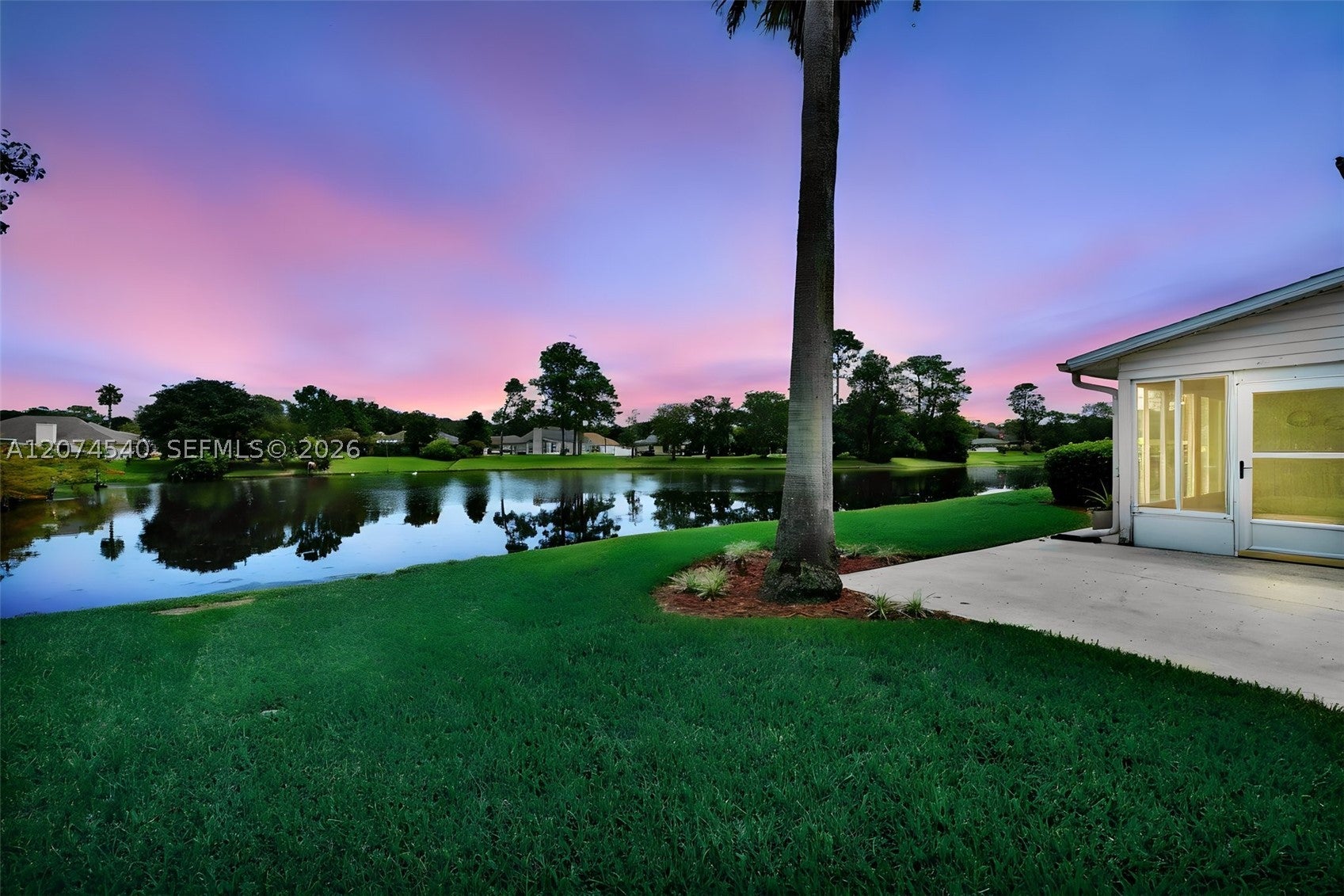 2059 Forest Gate Dr, Jacksonville, FL 32246