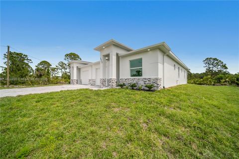 Duplex in Lehigh Acres FL 420-422 Grant Ave.jpg