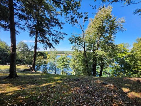  in , NY 18443 Otter Point Road.jpg