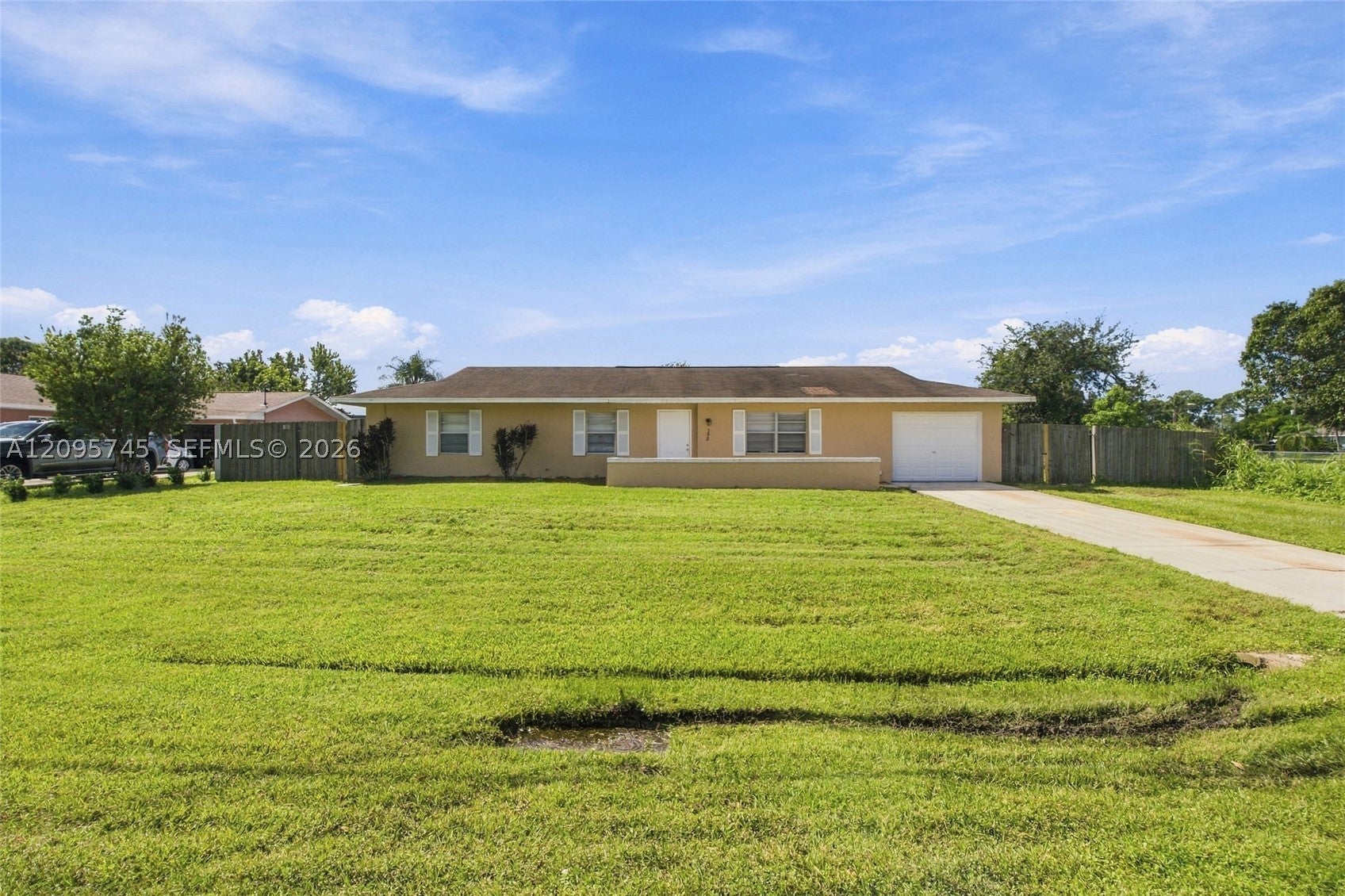 392 Ferris Dr, Port Saint Lucie, FL 34983