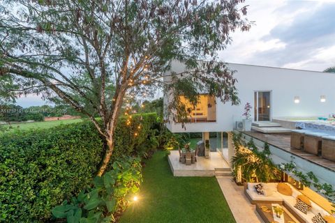 Single Family Residence in Cali CO Carrera 142 N 18 A 80.jpg