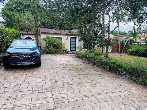 Single Family Residence in Miami FL 4371 SW 14th St.jpg