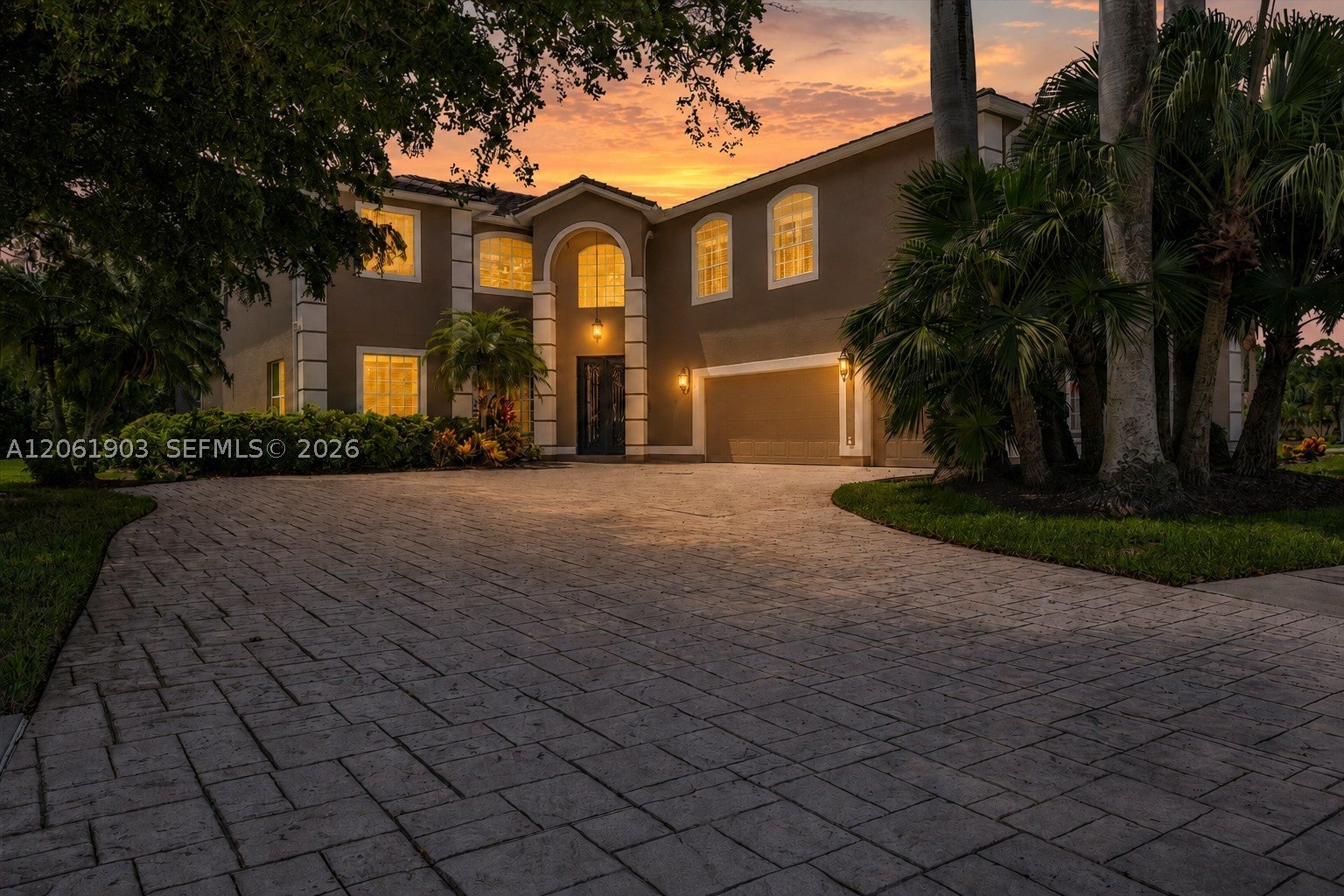 12898 Kedleston Cir, Fort Myers, FL 33912 photo
