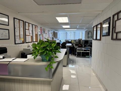 Business in Coral Gables FL 747 Ponce De Leon Blvd #410 Blvd.jpg
