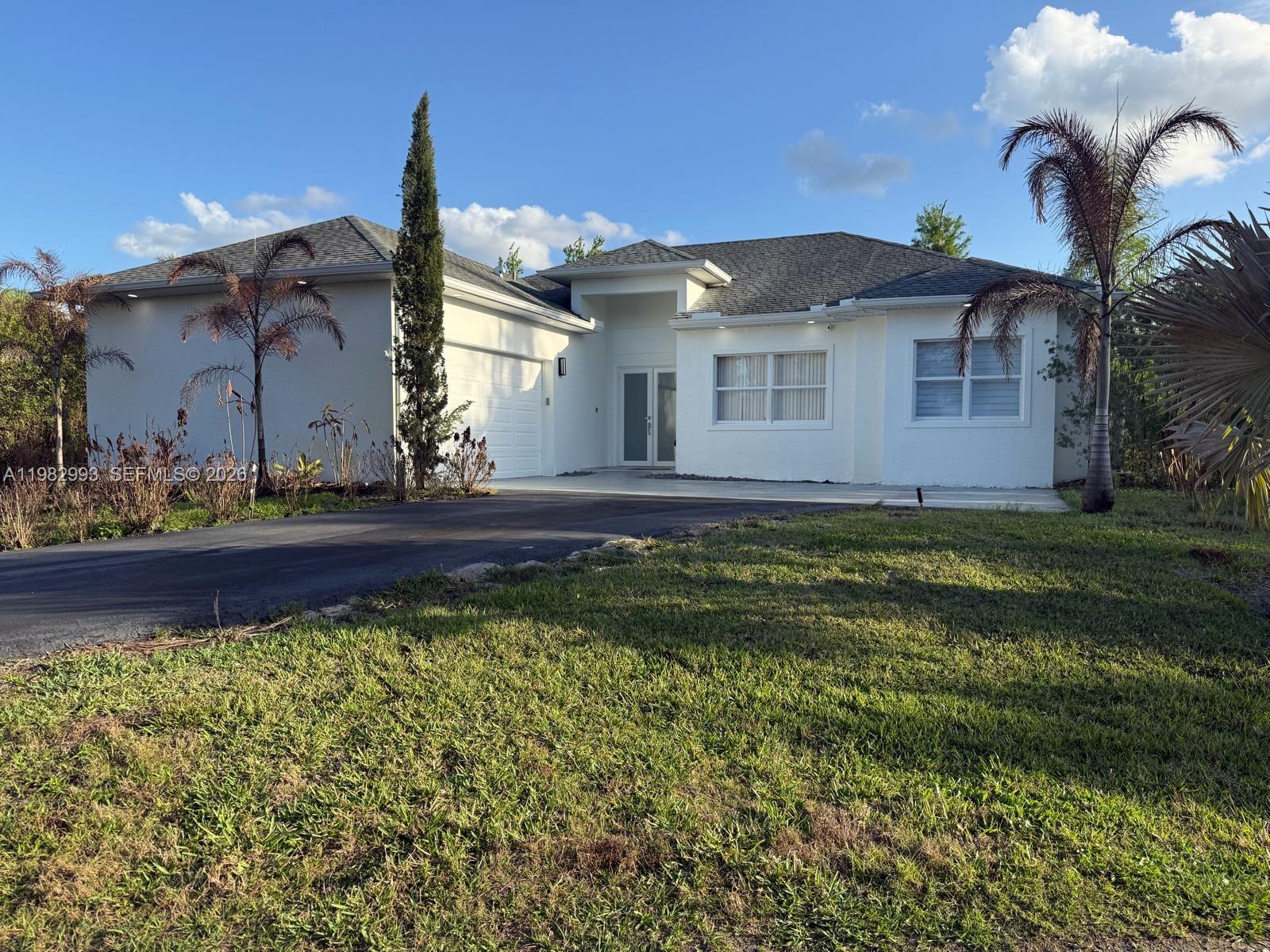 3646 28 Ave, Naples, FL 34117