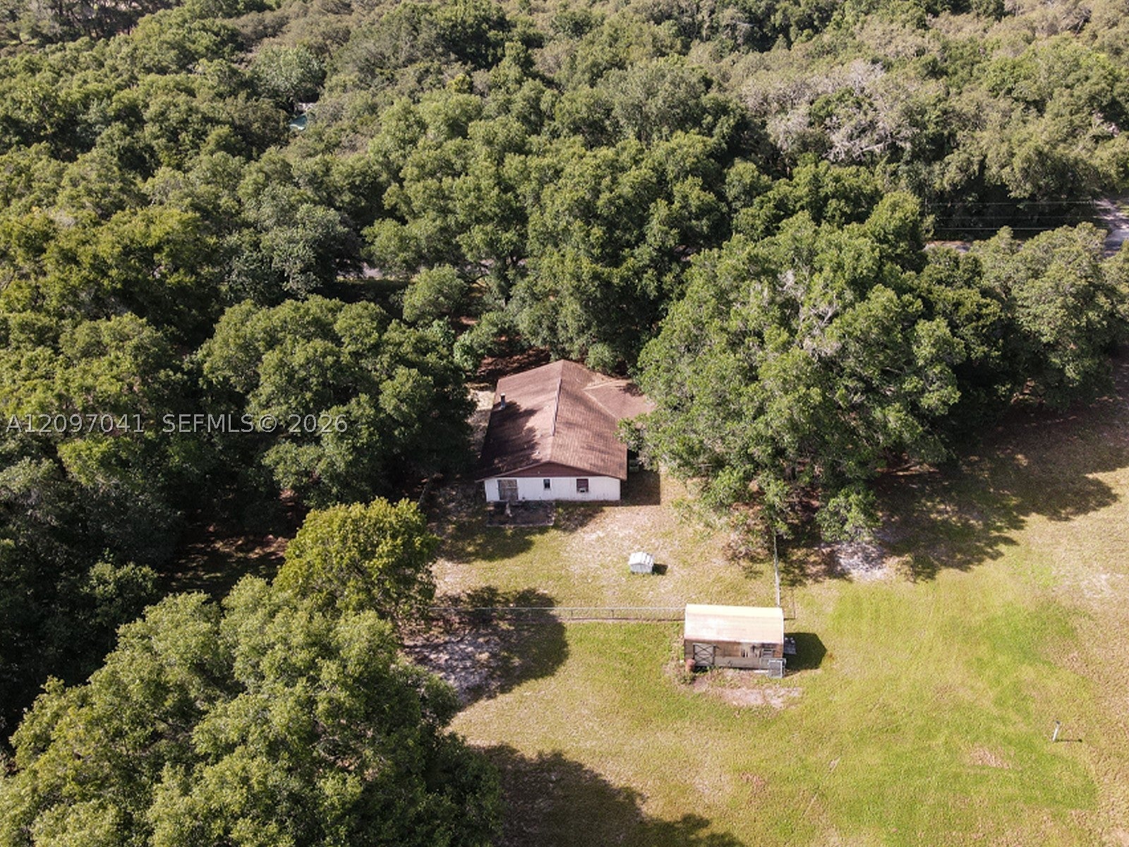15233 SE 175 St, Weirsdale, FL 32195 photo