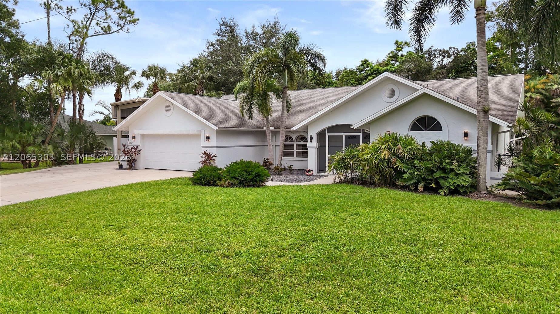 6857 Idlewild St, Fort Myers, FL 33966 photo