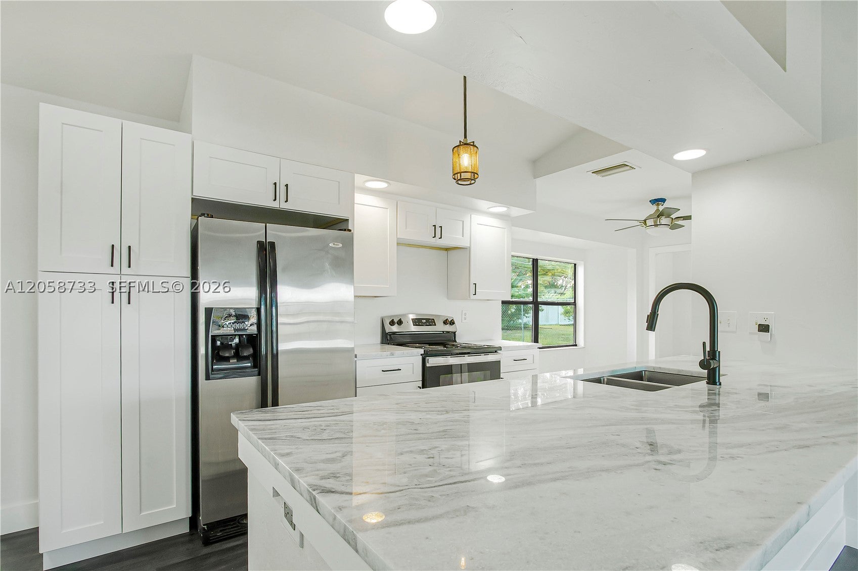 2935 1 Pl, Cape Coral, FL 33914