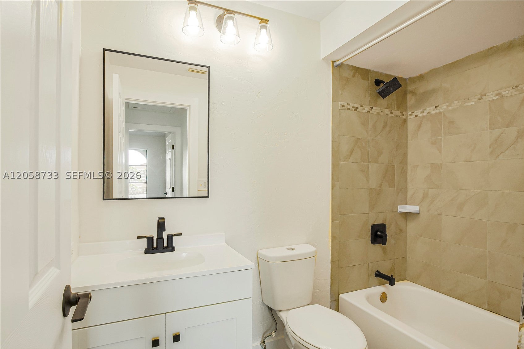 2935 SW 1 Pl, Cape Coral, FL 33914 photo