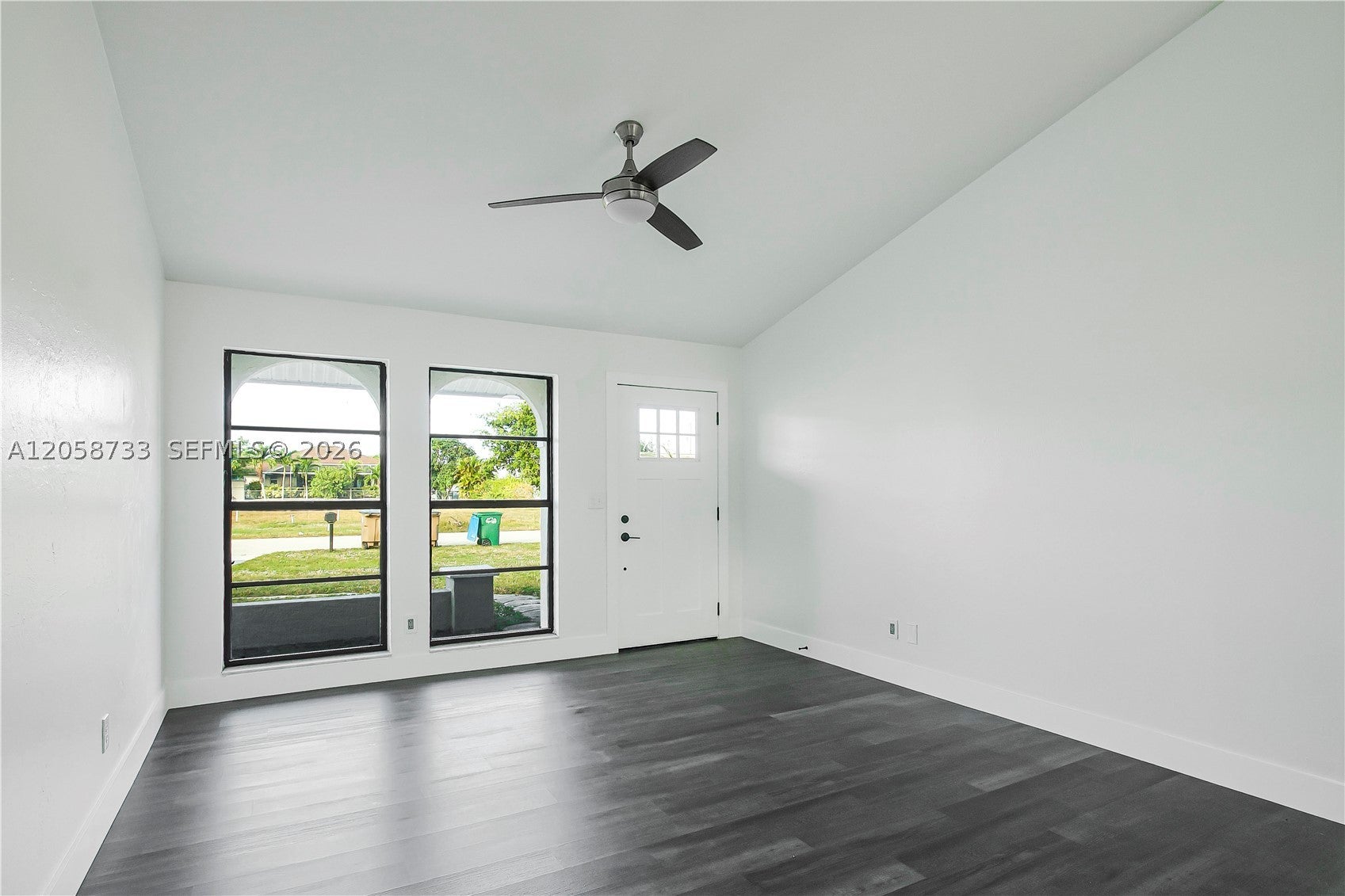 2935 SW 1 Pl, Cape Coral, FL 33914 photo