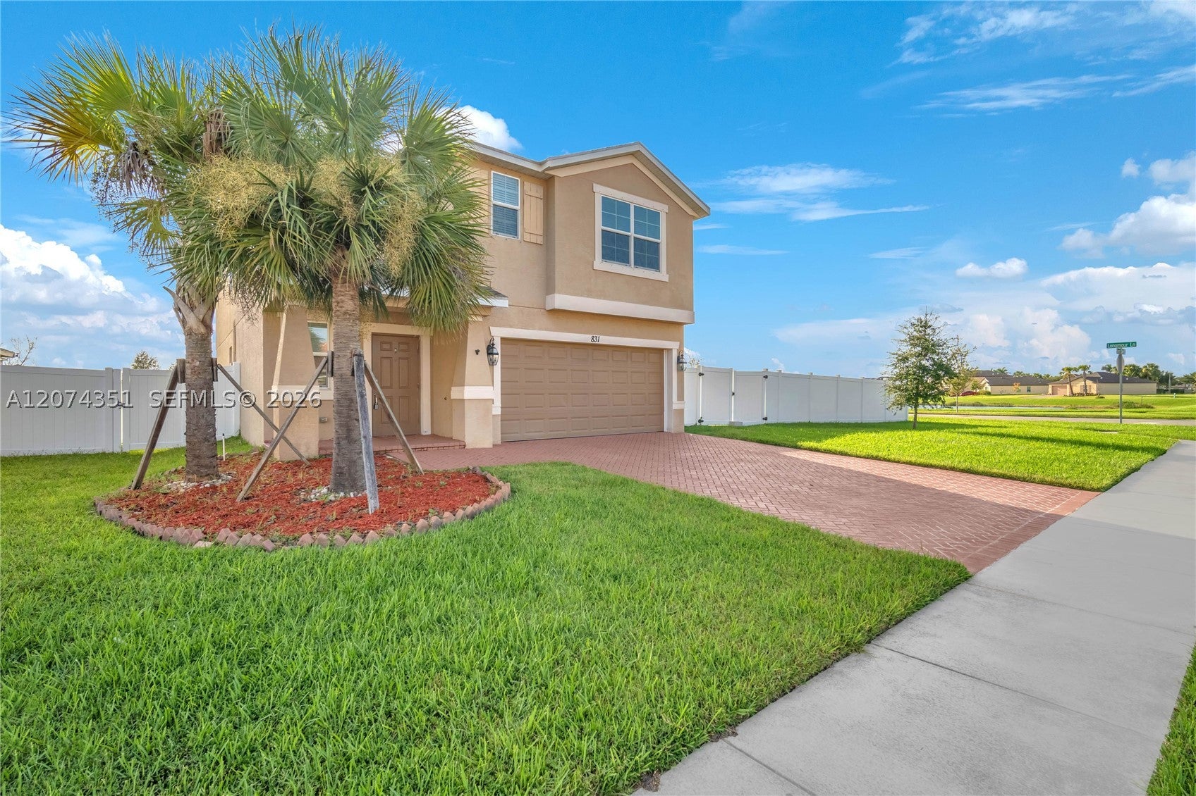 831 Bent Creek Dr, Fort Pierce, FL 34947 photo