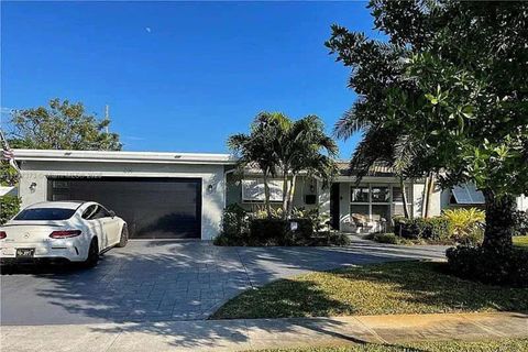 Single Family Residence in Deerfield Beach FL 1614 SE 10th Ave.jpg