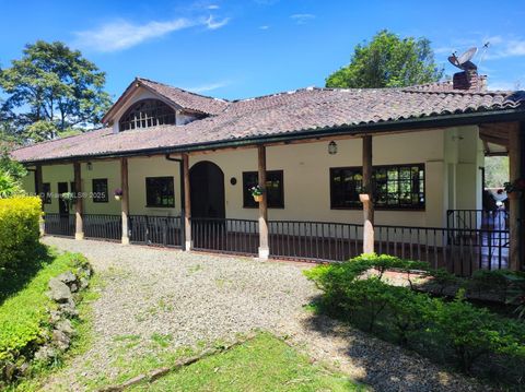  in San Francisco CO Luna Glamping San Francisco, Cundinamarca.jpg