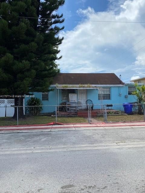Single Family Residence in Miami FL 2158 NW 32nd St.jpg