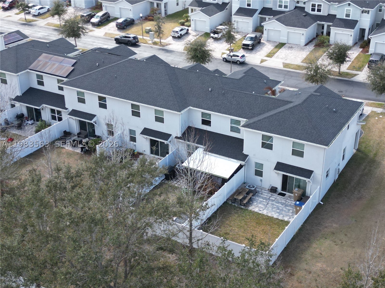 1001 Lane Mirada, Kissimmee, FL 34744 photo