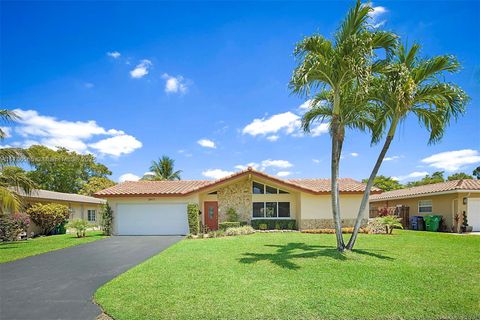 Single Family Residence in Coral Springs FL 3971 NW 108th Dr.jpg