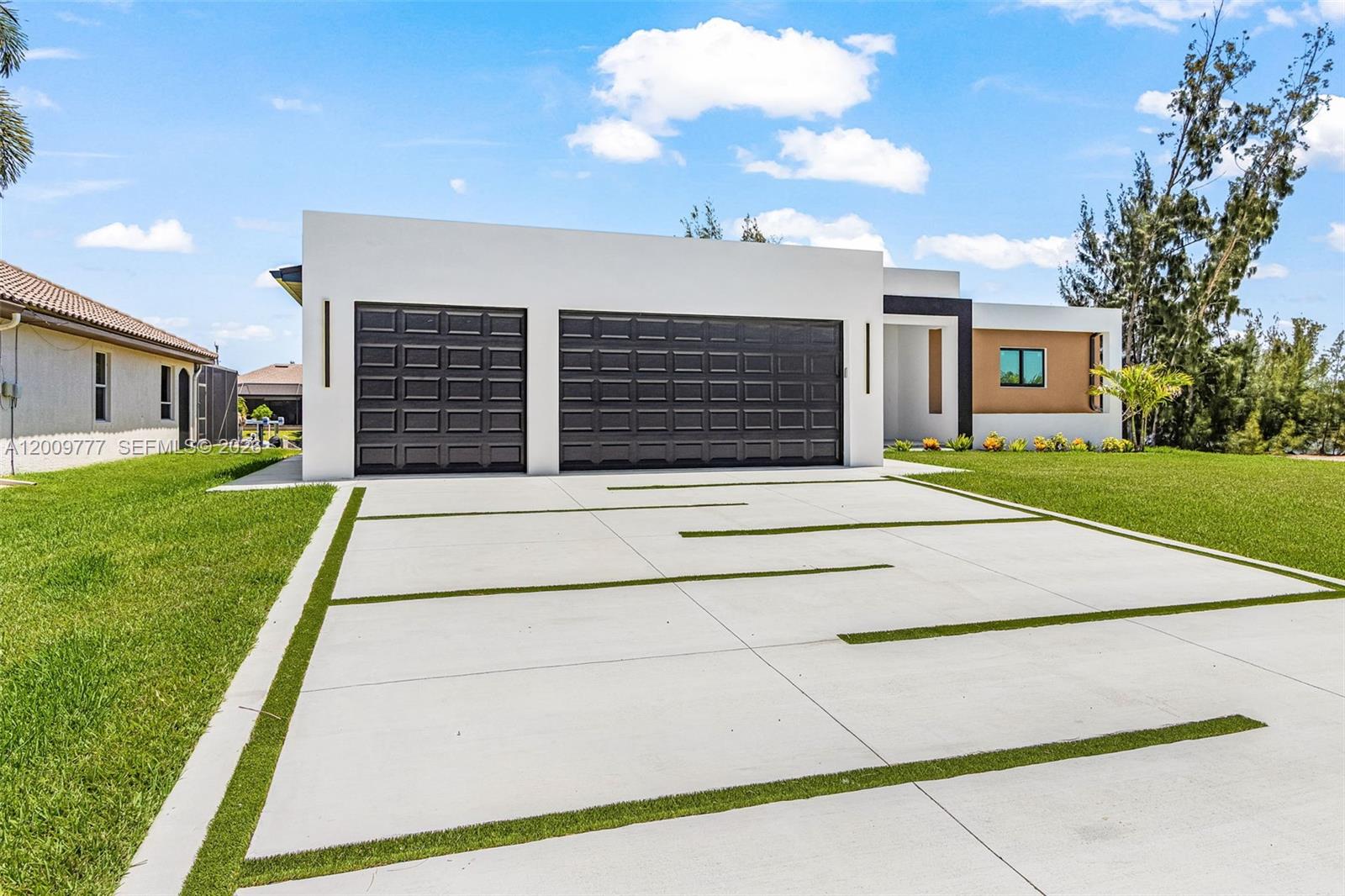 2303 NW 35 Ave, Cape Coral, FL 33993 photo