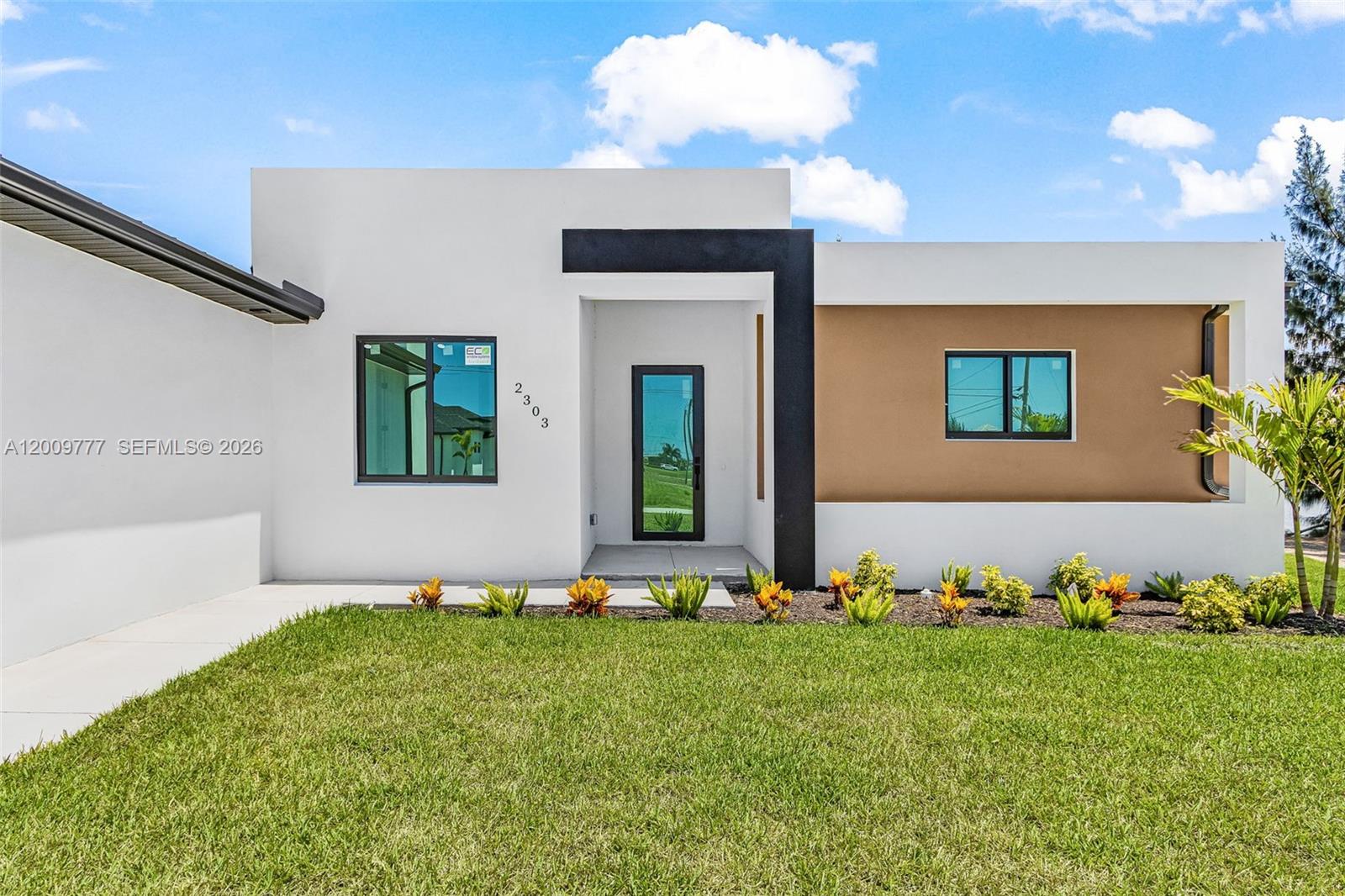 2303 NW 35 Ave, Cape Coral, FL 33993 photo