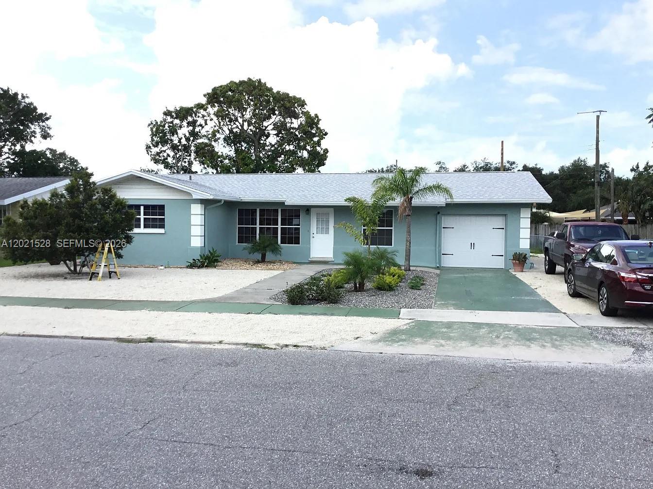 3 Road Ave, Bradenton, FL 34209