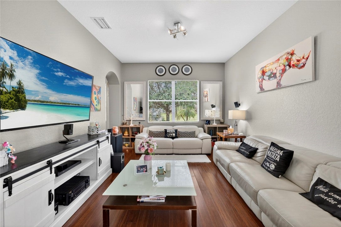 2001 Albany Terrace, Vero Beach, FL 32968 photo