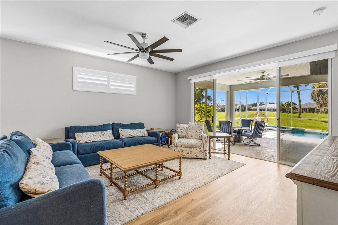 7501 14 Ln, Vero Beach, FL 32966 photo