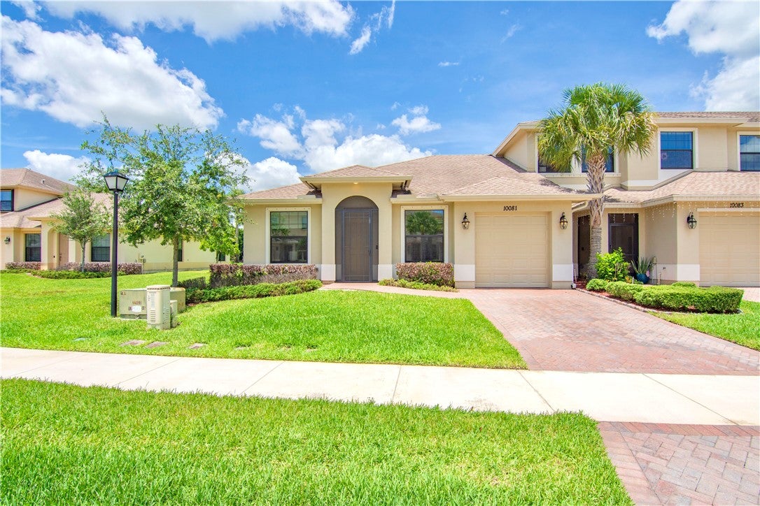 10081 W Villa Cir, Vero Beach, FL 32966 photo