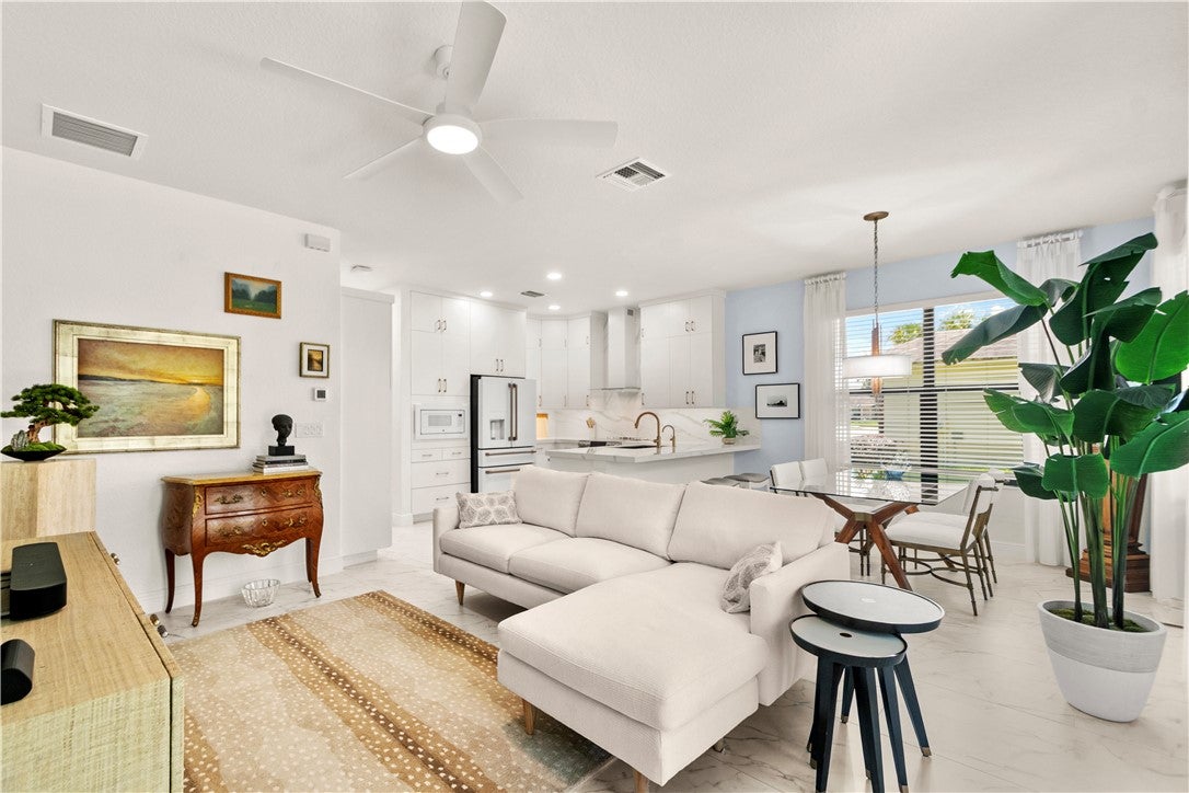 10081 W Villa Cir, Vero Beach, FL 32966 photo