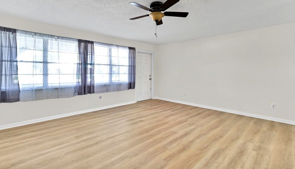 1074 Barber St, Sebastian, FL 32958 photo