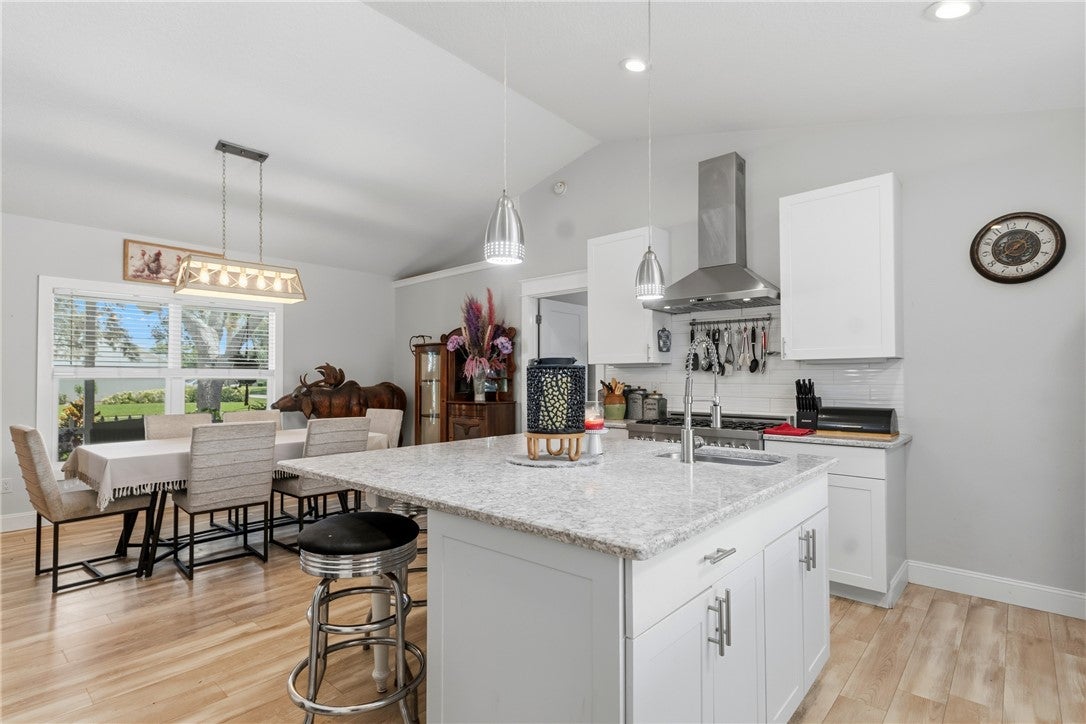 905 52 Ave, Vero Beach, FL 32966 photo