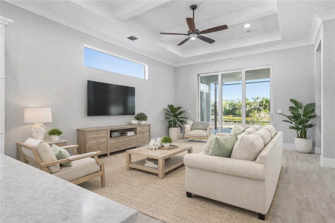 2152 Falls Mnr, Vero Beach, FL 32967 photo