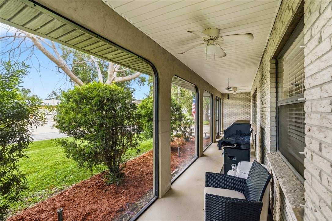 831 Clearmont St, Sebastian, FL 32958 photo