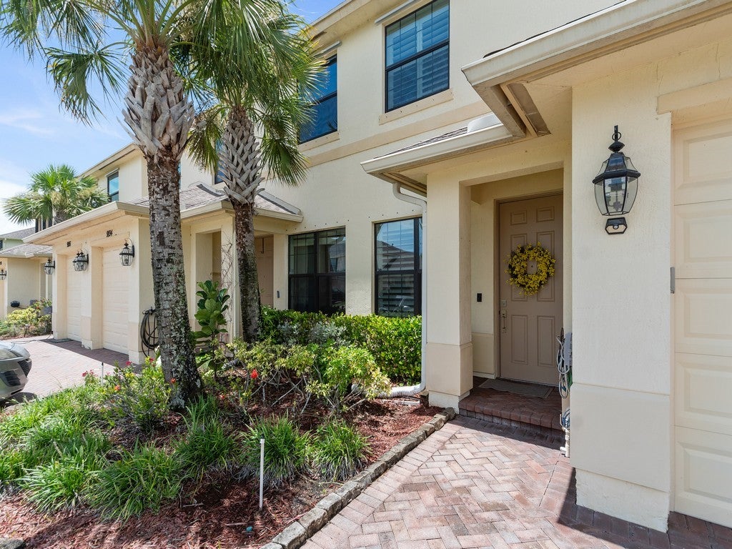 9892 Villa Cir, Vero Beach, FL 32966