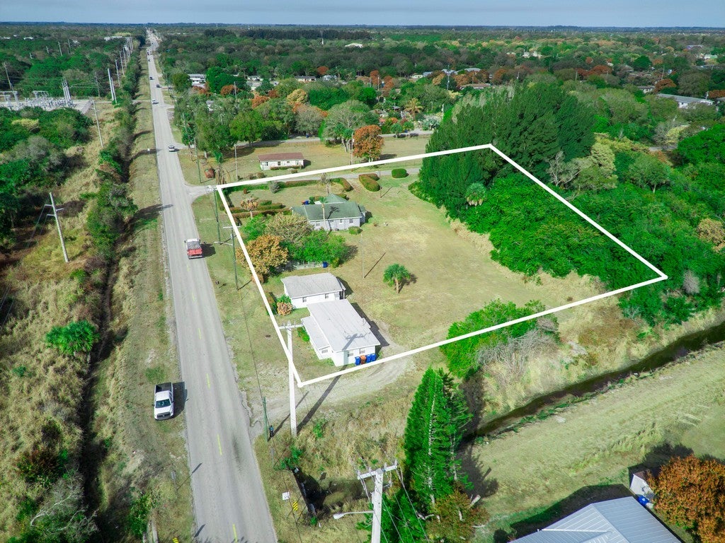 2840 41 St, Vero Beach, FL 32967 photo
