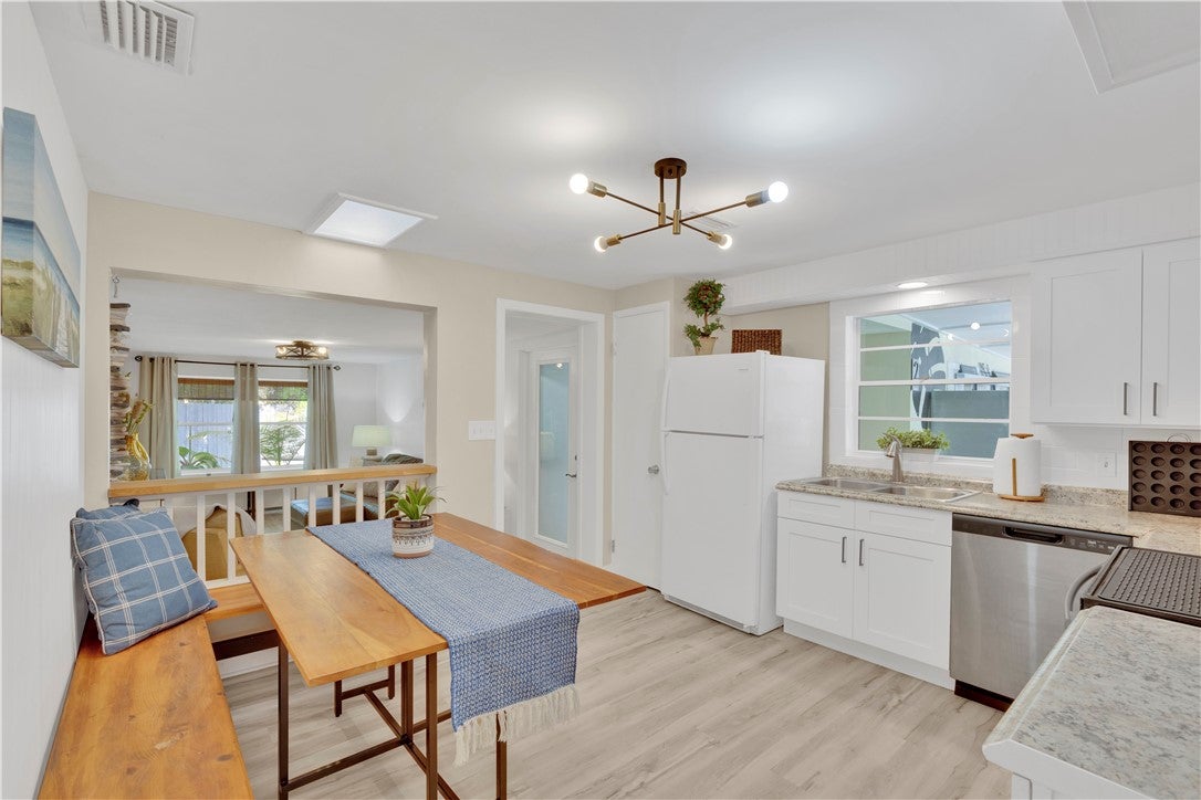 825 20 Ave, Vero Beach, FL 32960 photo