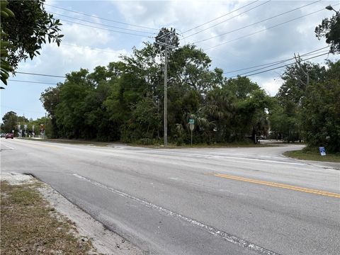  in Sebastian FL 8198 130th Street.jpg