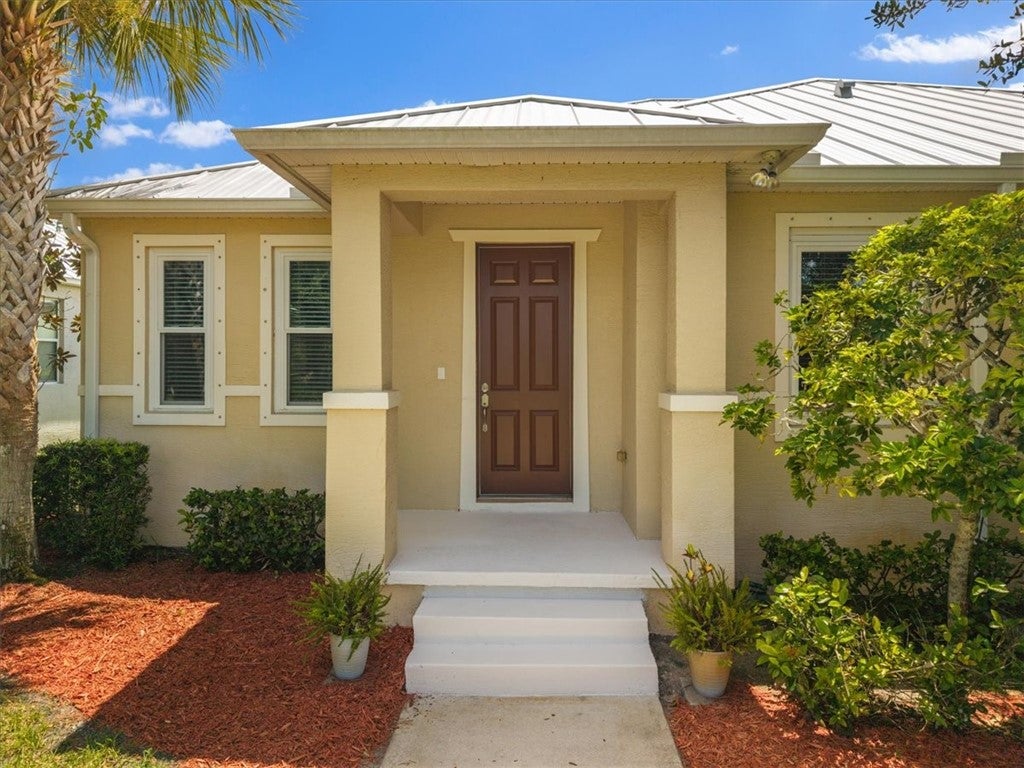1845 Pointe West Way, Vero Beach, FL 32966 photo