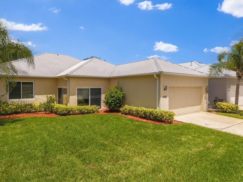1845 Pointe West Way, Vero Beach, FL 32966 photo