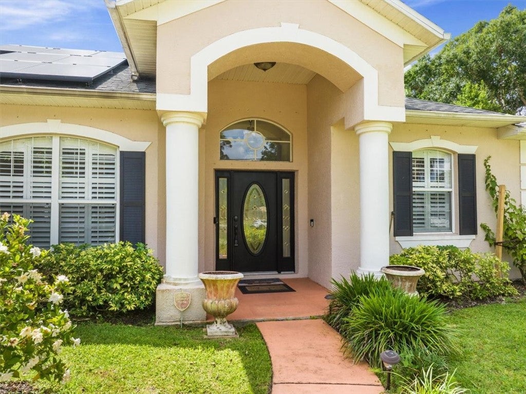 568 Concha Dr, Sebastian, FL 32958 photo