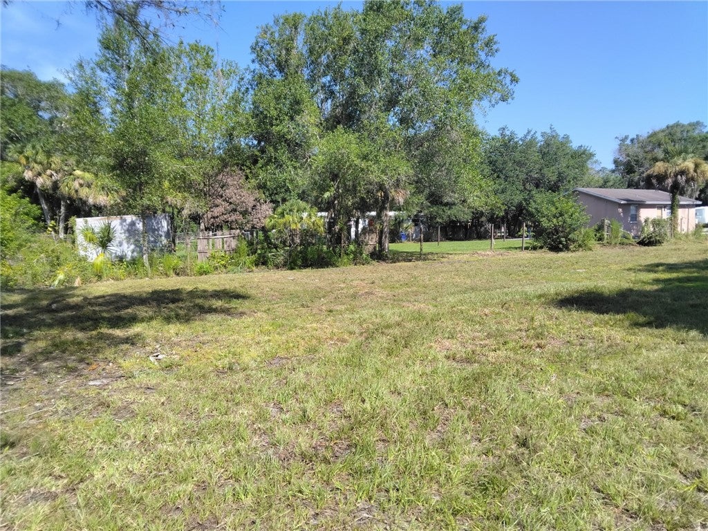 1075 Lincoln St, Fellsmere, FL 32948 photo