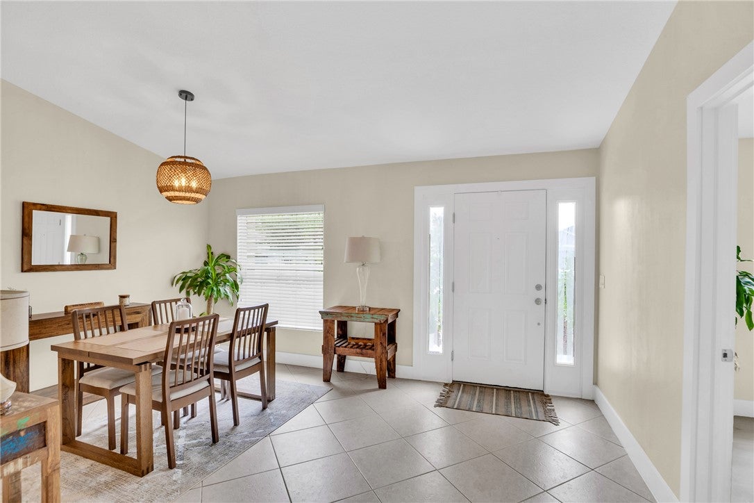 145 36 Ct, Vero Beach, FL 32968 photo