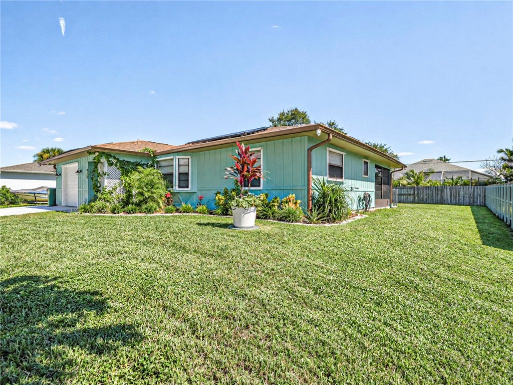 436 Tunison Ln, Sebastian, FL 32958 photo