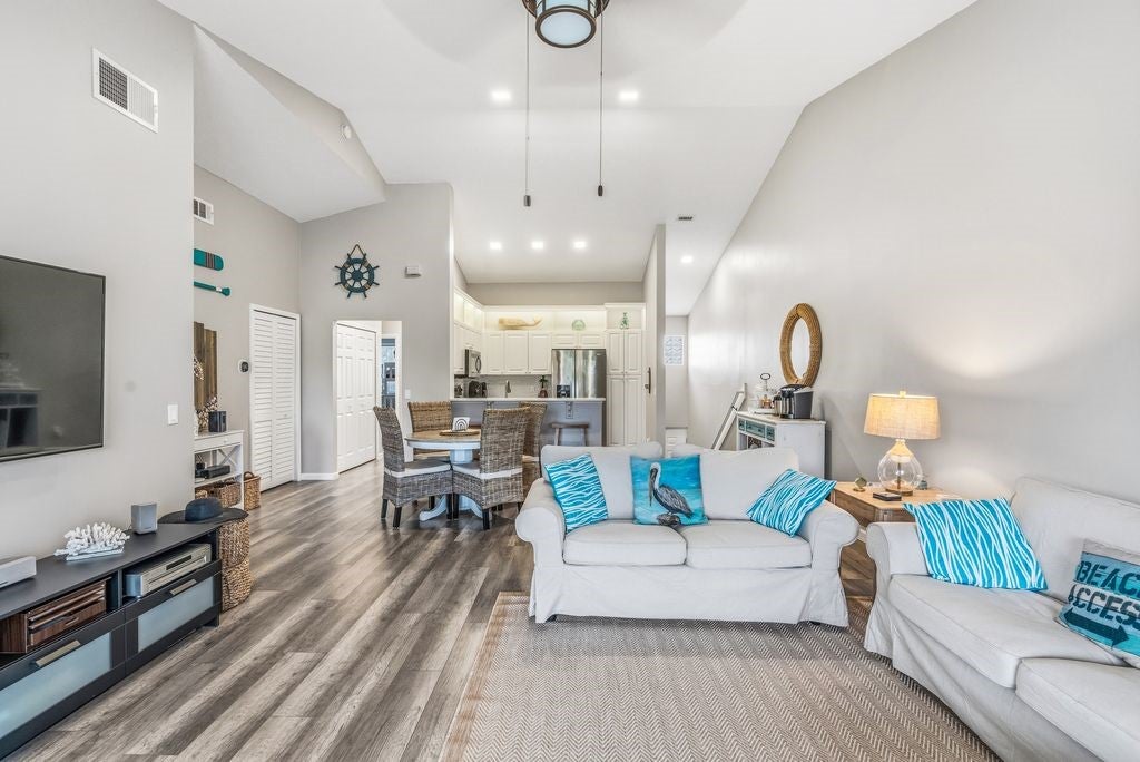 255 Grand Royale Cir #206, Vero Beach, FL 32962 photo