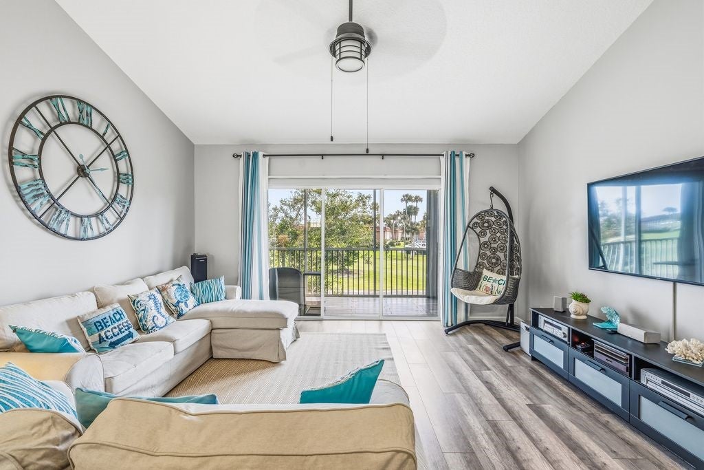255 Grand Royale Cir #206, Vero Beach, FL 32962 photo
