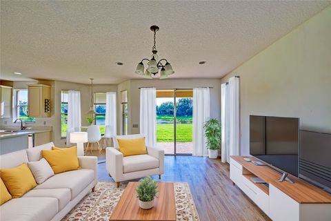 Single Family Residence in Vero Beach FL 1845 Grey Falcon Circle.jpg