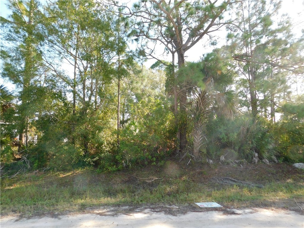 7816 102 Ct, Vero Beach, FL 32967 photo