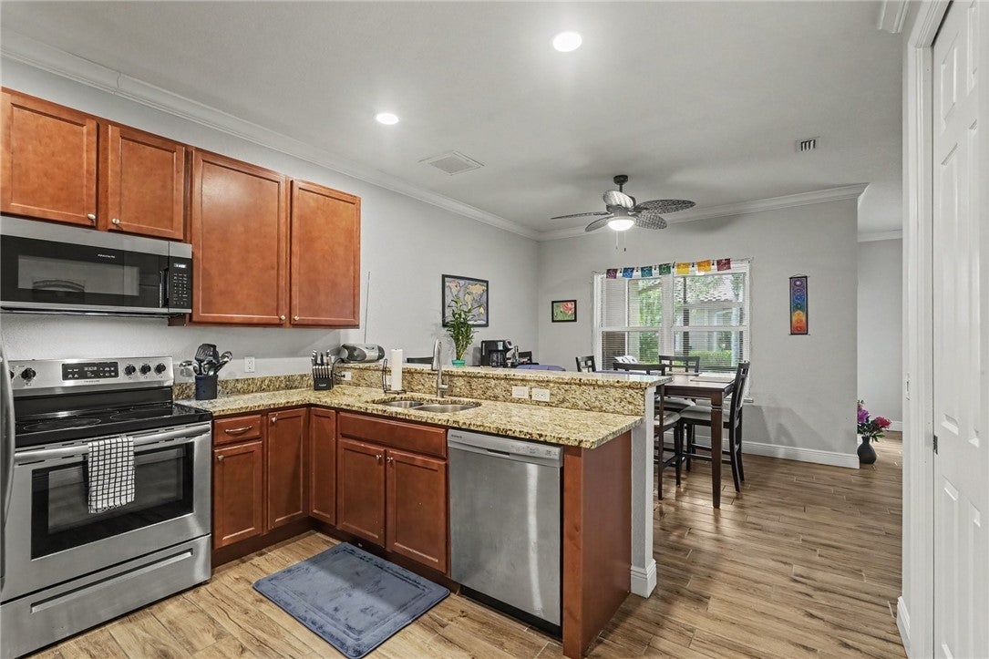 2805 65 Dr #102, Vero Beach, FL 32966 photo