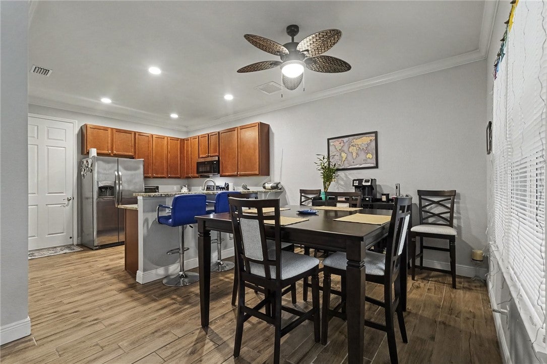 2805 65 Dr #102, Vero Beach, FL 32966 photo