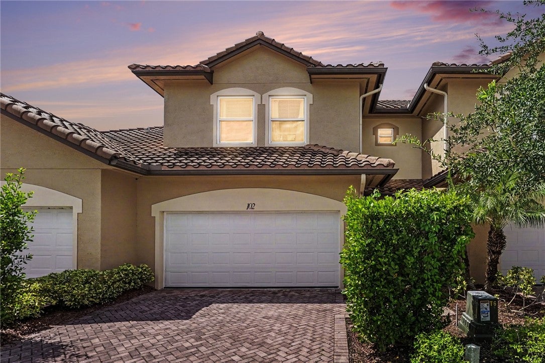 2805 65 Dr, Vero Beach, FL 32966