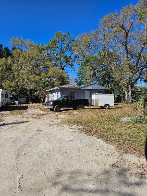 20 Elm St, Fellsmere, FL 32948